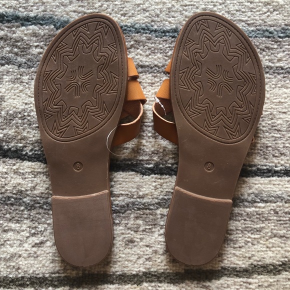 *New*Rouge Woman’s Sandals - Picture 2 of 5